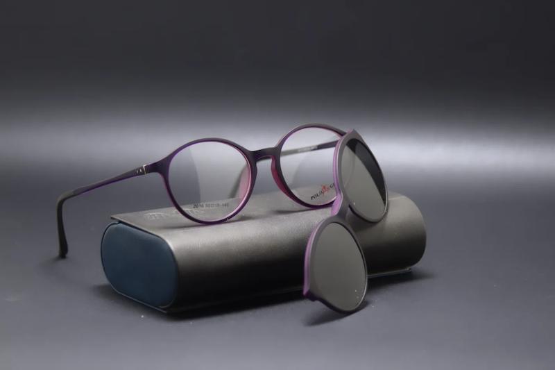 عینک کاوردار اقتصادی