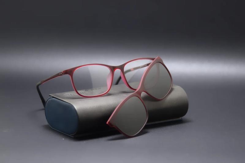 عینک کاوردار اقتصادی