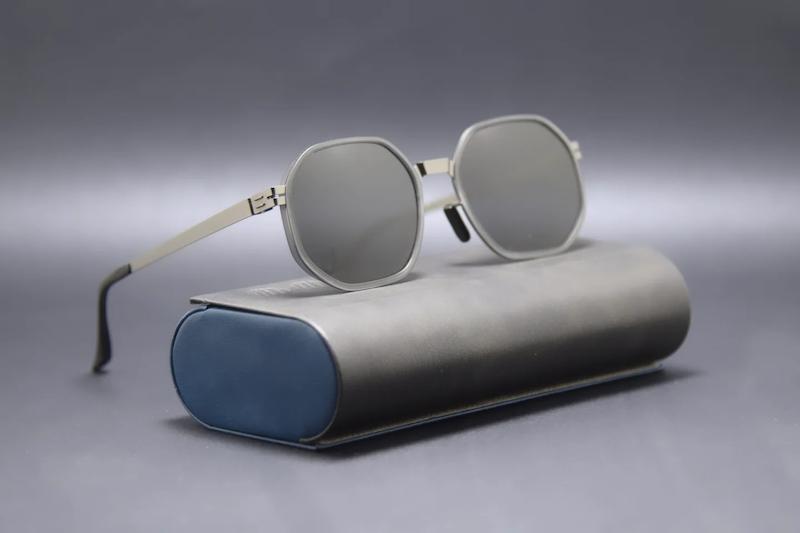 عینک آفتابی طرح آیس برلین Ic! Berlin 013