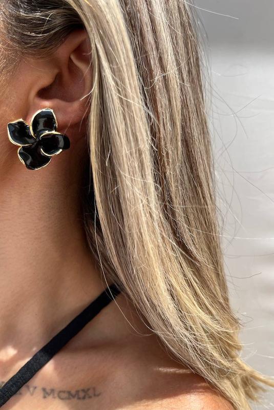 گوشواره شکوفه چهار برگ در 2 رنگ