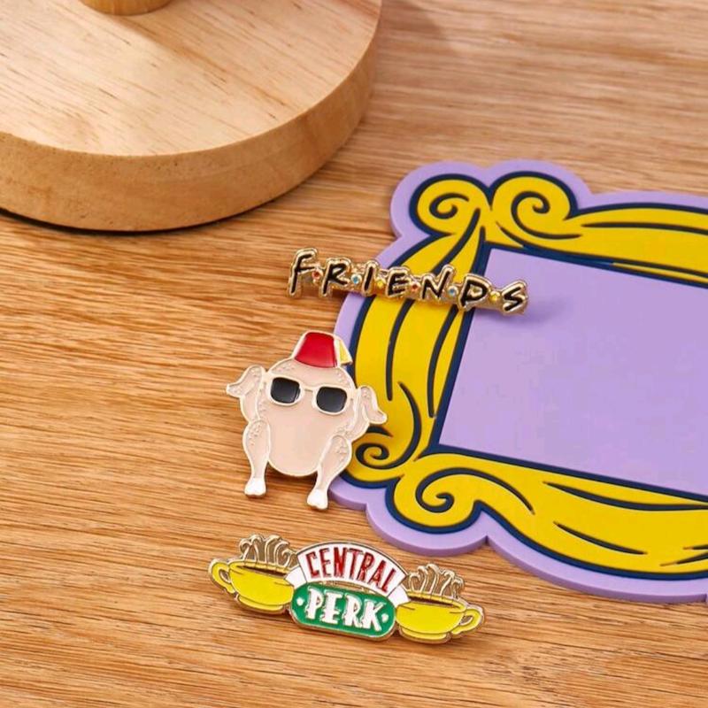 پین و سنجاق سینه سریال فرندز مجموعه 2 در 4 مدل