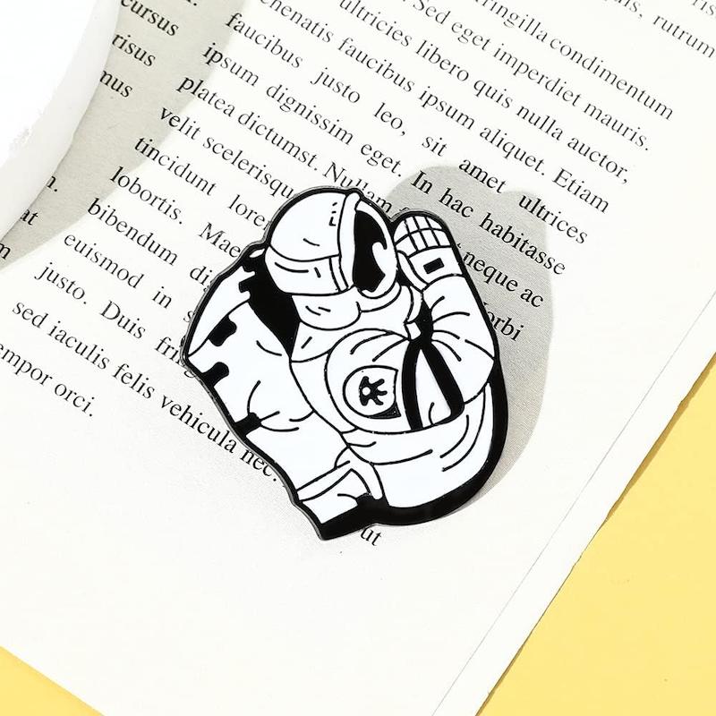 پین فضانورد