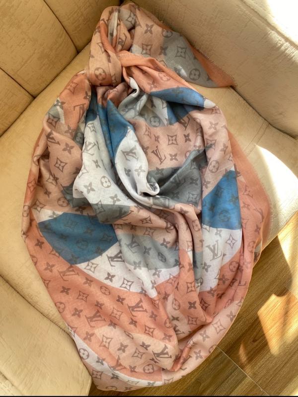 روسری نخی قواره ۱۴۰ 