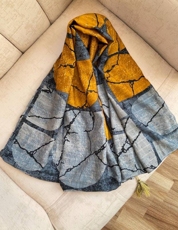 حراج شال طرح دار‌نخی