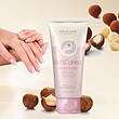 کرم دست و ناخن فندق SoftCaress