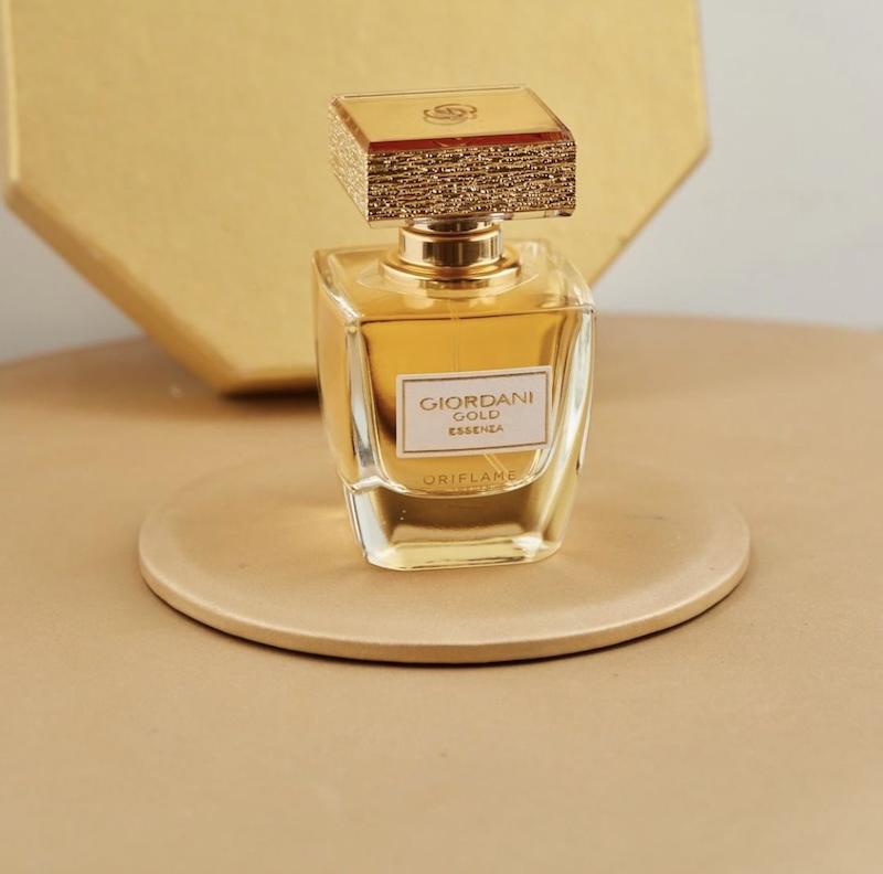 عطر giordani gold essenza