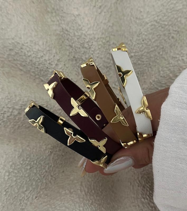 دستبند چرم LV