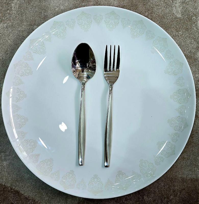 قاشق و چنگال  یونیک مدل مایز 