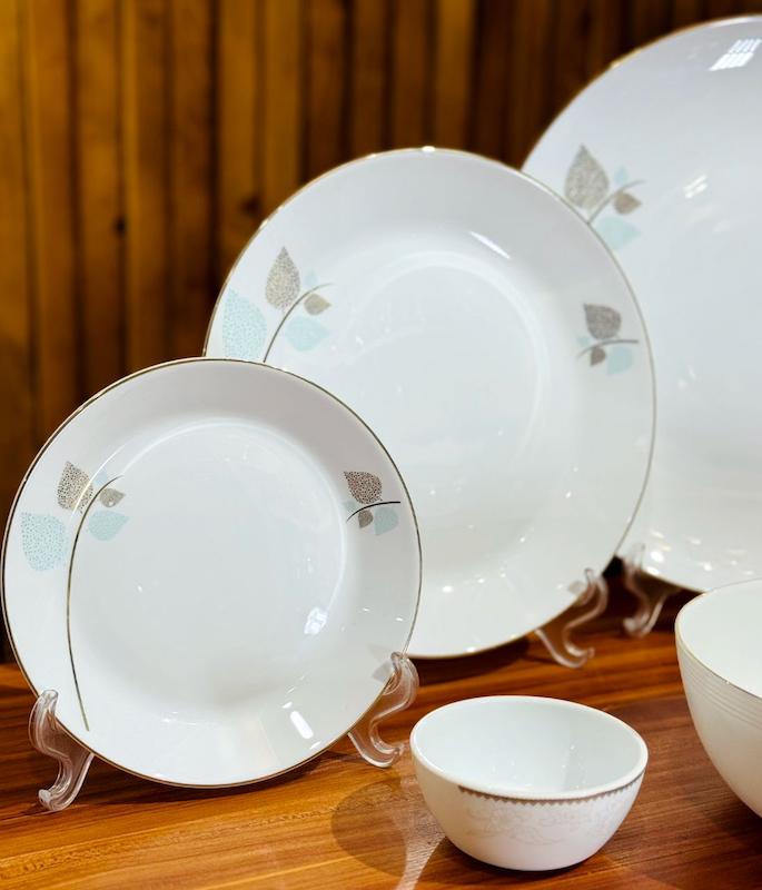 سرویس گلبرگ سبز لب طلا 