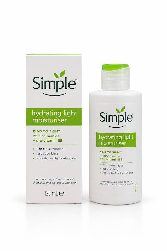 آبرسان صورت سیمپل مدل Hydrating Light Moisturiser (پوست مختلط و چرب )