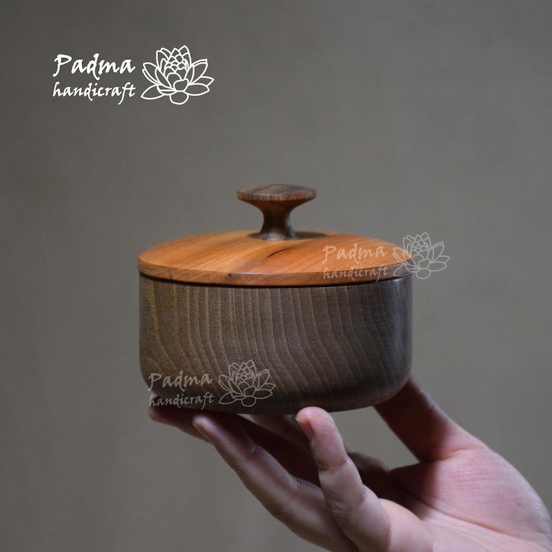 قندان چوبی خراطی