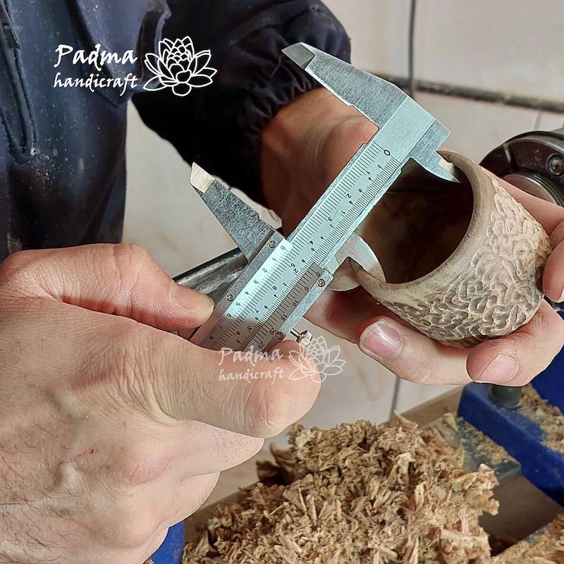 کولیس فلزی