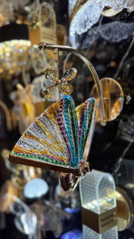 دیوارکوب پروانه بال رنگی