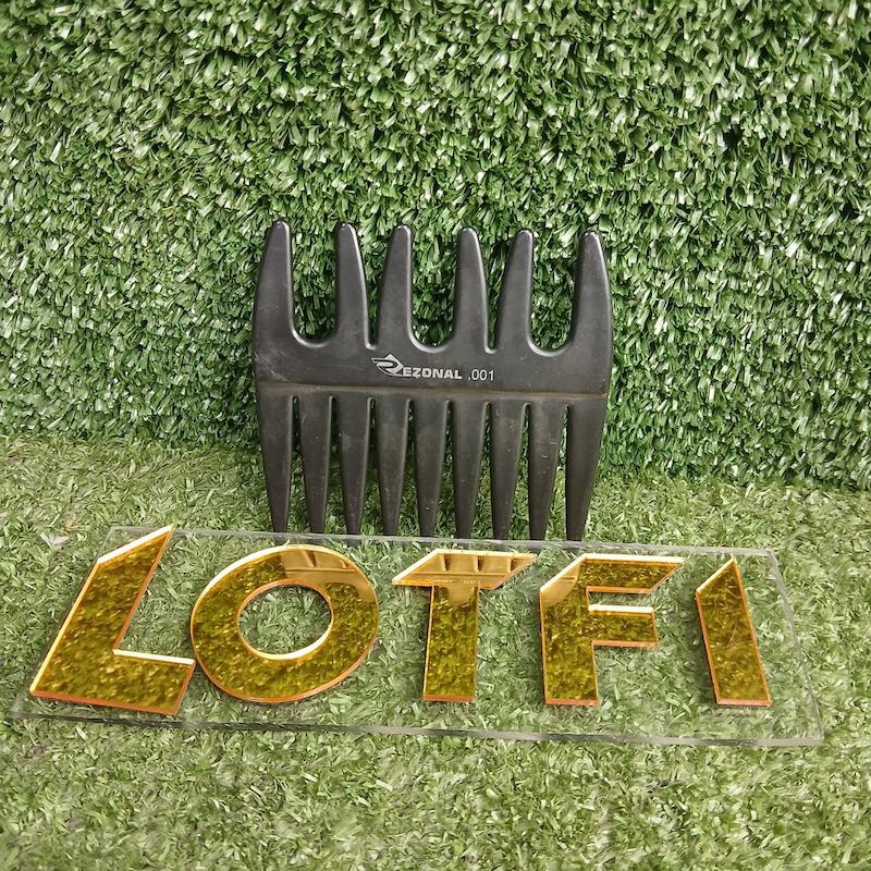 شانه حالت دهنده 