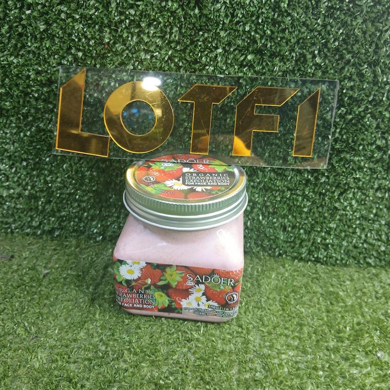 اسکراب توت فرنگی سادور 