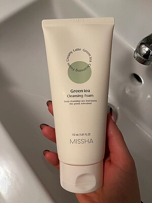 Missha creamy latte cleansing foam✨    ☁️فوم چای سبز لاته کرمی میشا