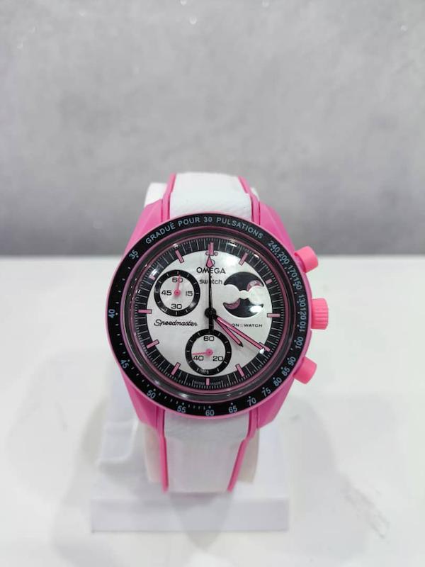 ساعت اسپرت امگا سواچ moonswatchسه موتورفعال