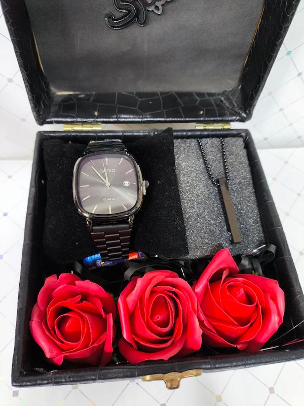 باکس هدیه مردانه ۵