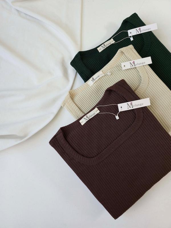 بلوز یقه خشتی قواره دار نوامبر 🍂