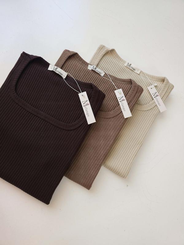 تیشرت یقه خشتی روشا ✨️