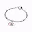 عکس چارم آویز دابل «مادر زیبا» پاندورا بر روی دستبند