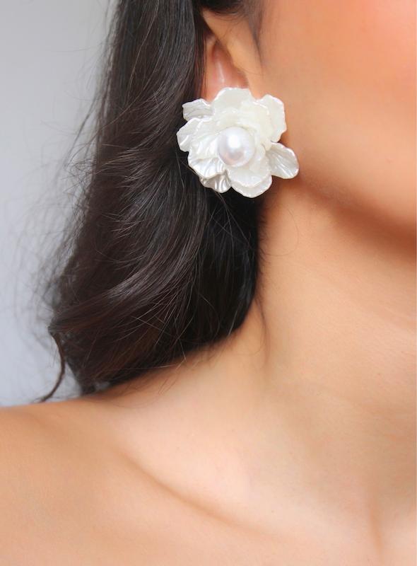 گوشواره گل برفی