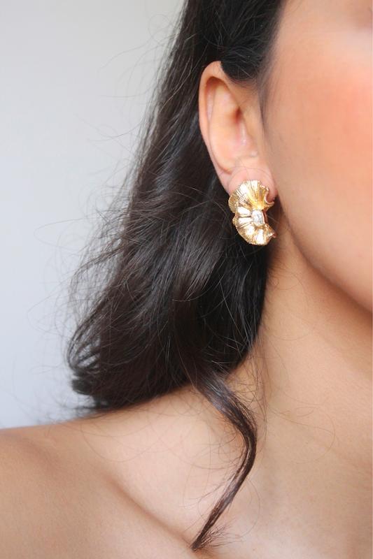 گوشواره گل چین طلایی