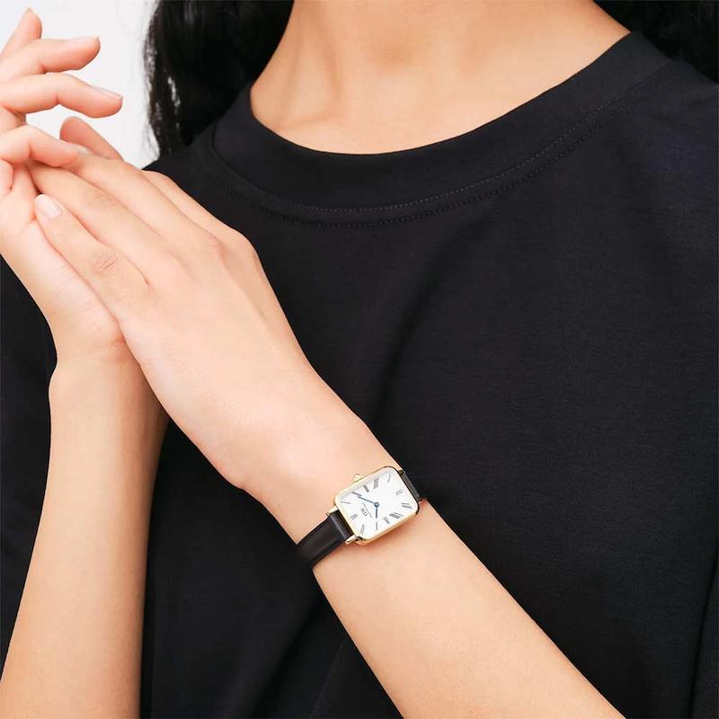 ساعت DW زنانه مستطیلی بند چرمی طلایی سفید ایندکس یونانی w-3255