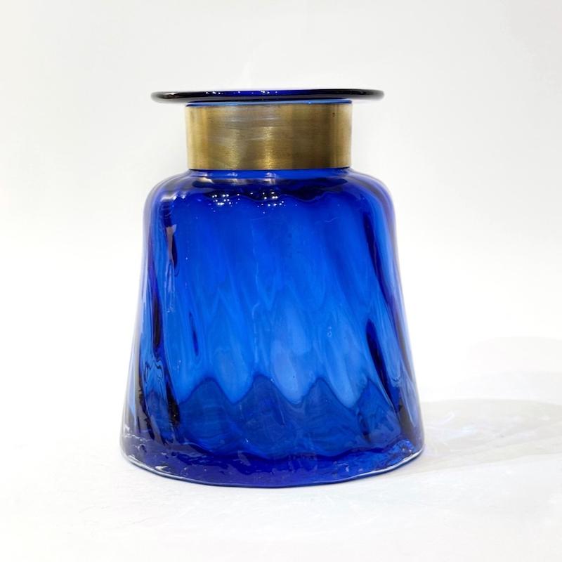 گلدان شیشه ای طوق دار/850.000 تومان