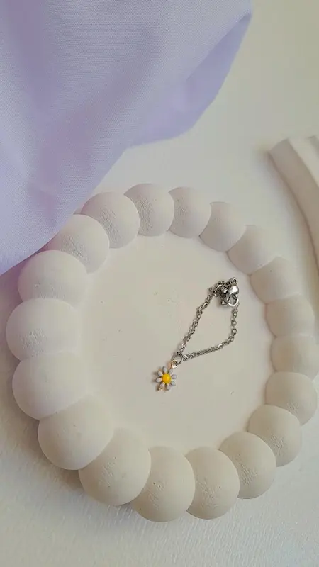 آویز ساعت بابونه