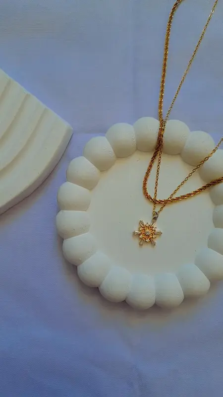 گردنبند برفی