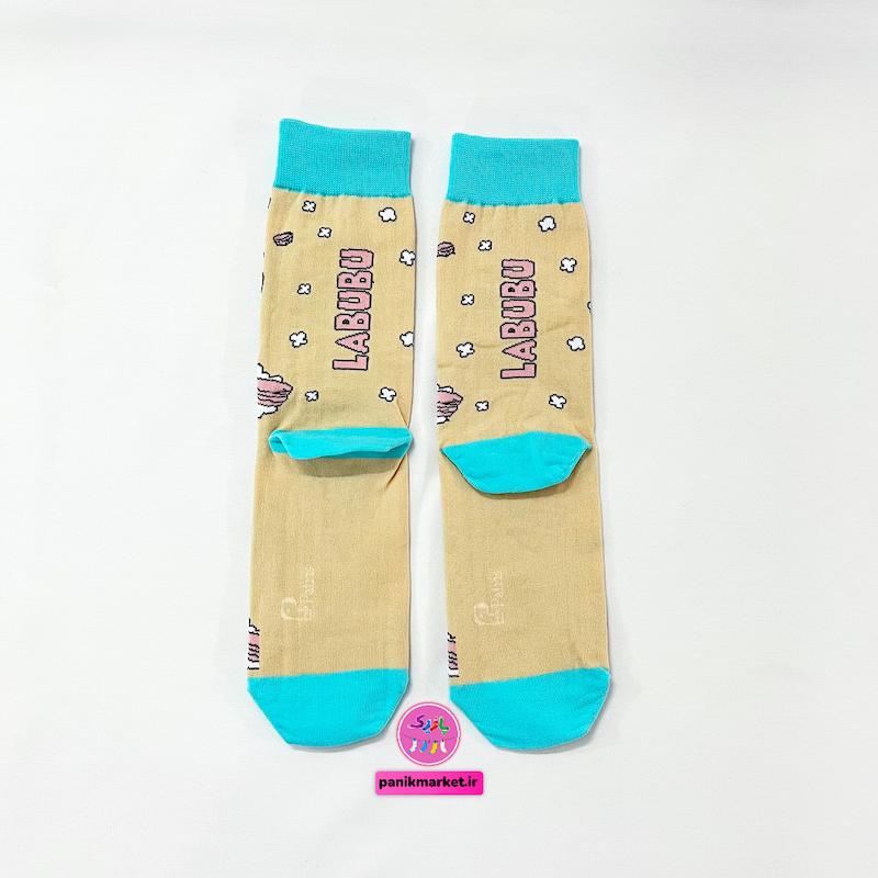 جوراب ساقدار سوپر پنبه نانو فانتزی طرح عروسک لبوبو آبی (Labubu Blue) برند پاتریس - رنگ کرم-آبی و طرح‌های فانتزی بوم (BOOM!) و ماکارون 💥