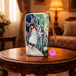 کیف پول طرح پیاده روی با شالگردن قرمز 👩🏻🧣