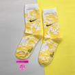 جوراب ساقدار سوپر پنبه نانو فانتزی طرح نایکی (Nike) آبرنگی زرد-سفید