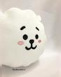 عروسک بی‌تی۲۱ طرح آر جی (BT21 RJ Plush) – عروسک کوسن و جاکلیدی بامزه برند کوکی