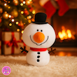 عروسک آدم برفی (Snowman Plush Doll) – عروسک زمستانی بامزه و دکوری برند کوکی