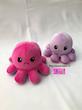 عروسک هشت پا دو طرفه یاسی/سرخابی (Reversible Octopus Plush) – عروسک تغییر حالت احساسی برند کوکی