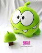 عروسک اومنوم (Om Nom Plush) – عروسک بامزه سبز بازی Cut the Rope برند کوکی🍭