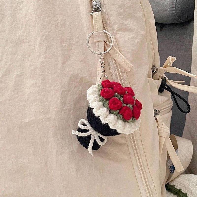 آویز دسته گل 