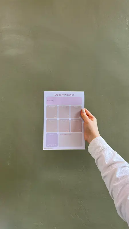 پلنر هفتگی مینیمال - طرح مادام بلوم - پیپرپارتی