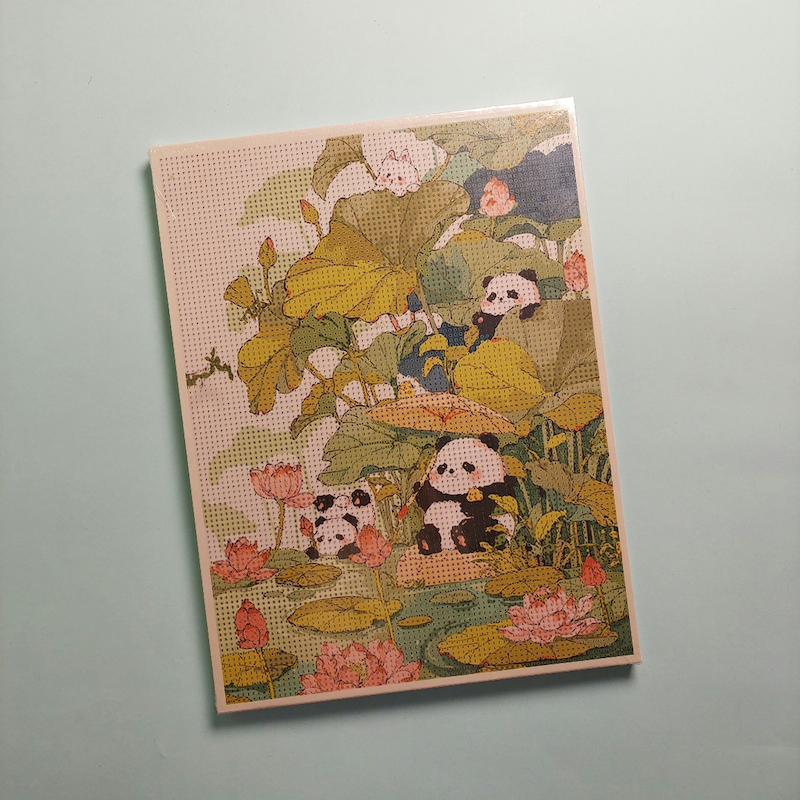 بوم نقاشی الماسی سایز ۳۰ در ۴۰ طرح برکه پاندا