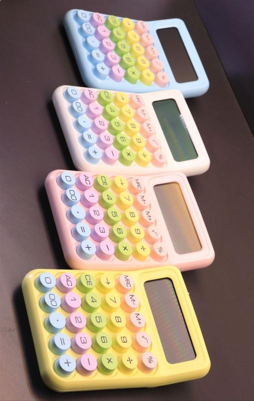 ماشین حساب دکمه رنگی 