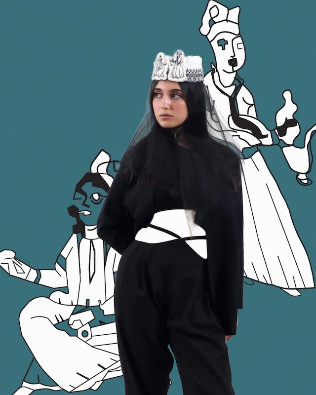 مانتو زن آزاده