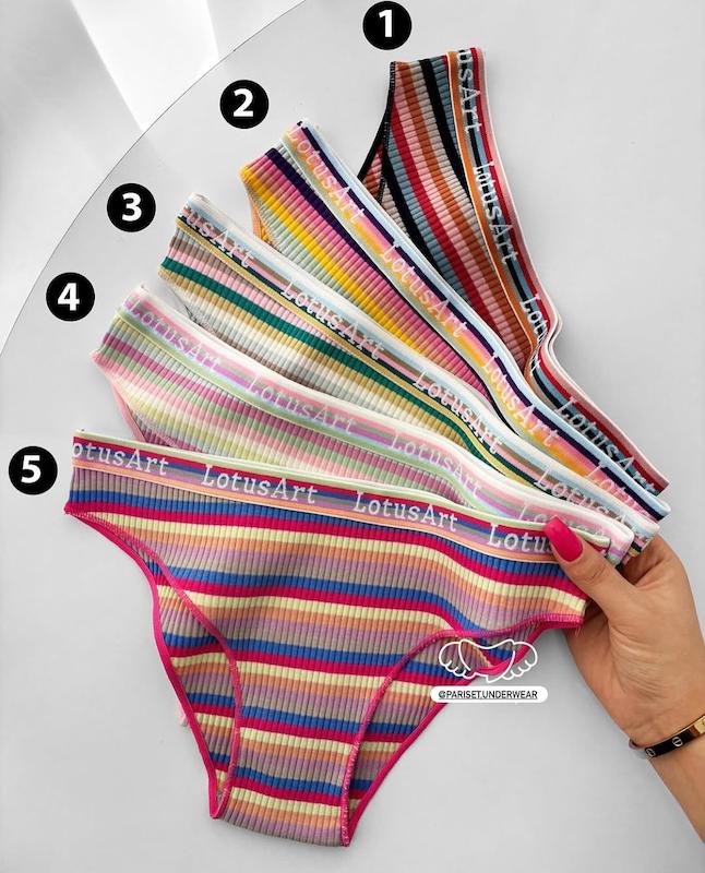 شورت رنگارنگ