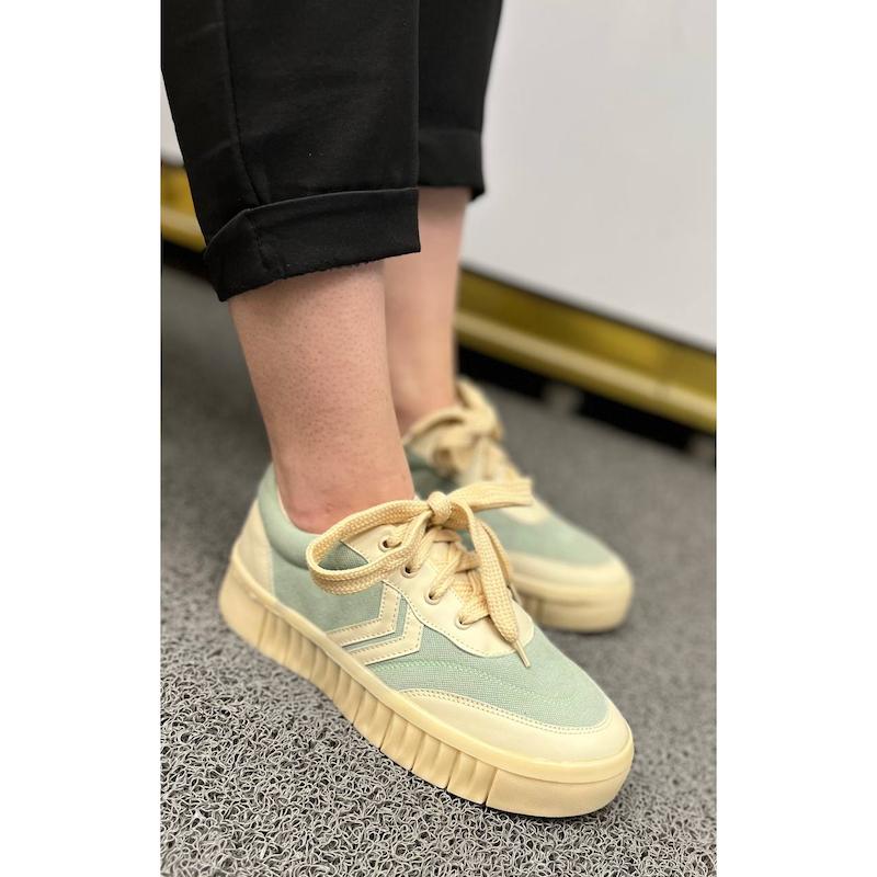 کتونی مدل فلش 🌿