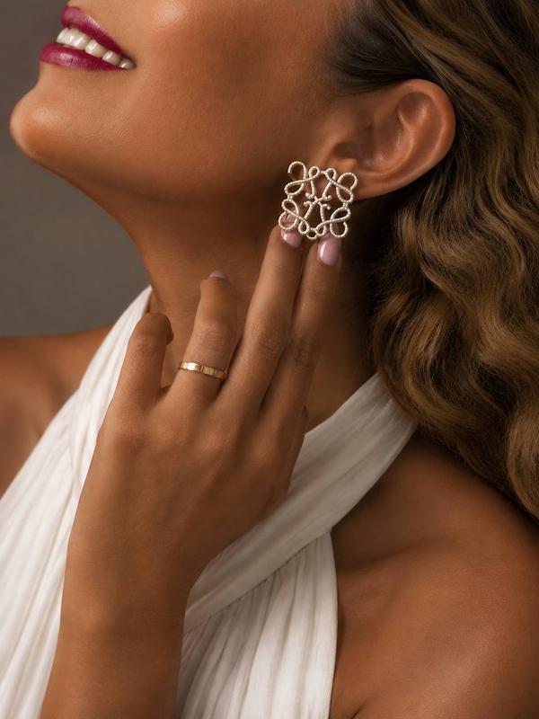 گوشواره LOEWE