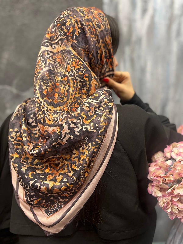 روسری نخی ۱۲۰