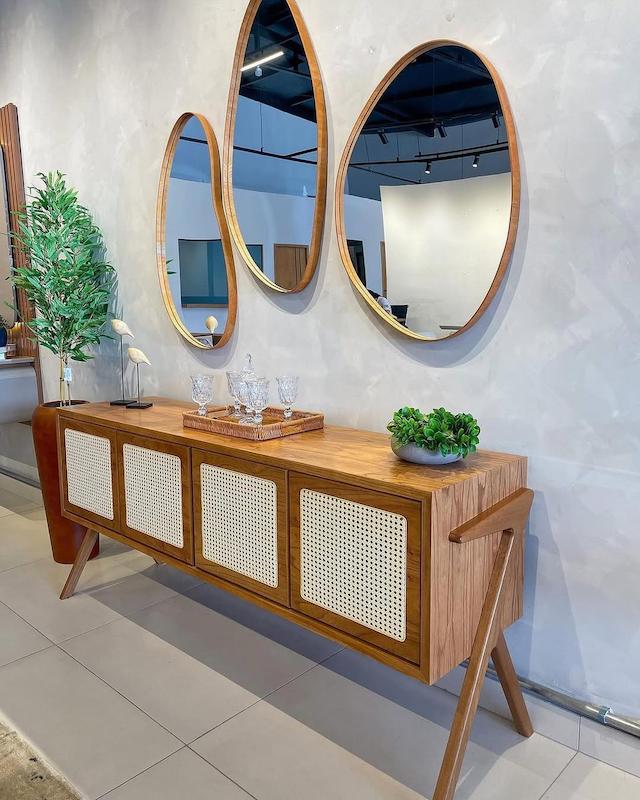 کنسول مدل آبان