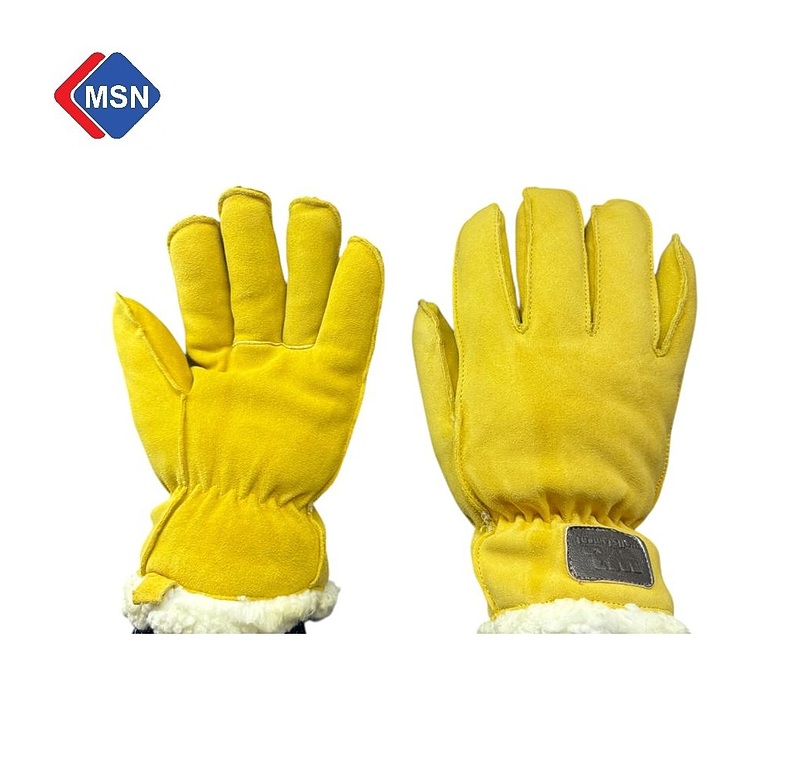 دستکش ضد سرما و قابل استفاده سرخانه چرم طبیعی و پشم اصلی شتر West Lamont gloves  ا 5 انگشت