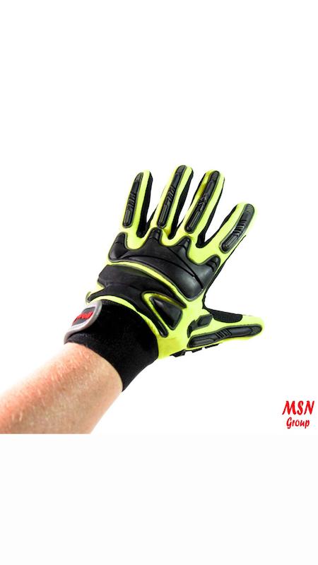 دستکش ضد برش و کار سخت در ارتفاع و کوهنوردی هانیول حساس ترین دستکش مهندسی و با برترین متریال  قابل استفاده با مواد نفتی ، روغنی ،امور خدماتی و مصارف عمومی قابل استفاده در صنایع فولاد ، شیشه ، ریخته گری ، فلزکاری ، برشکاری ، تراشکاری و دیگر مصارف صنعتی که کف دست با سطوح تیز و برنده در تماس هستند. کاربرد : فعالیت های صنعتی و ساختمانی وزن : ۷۵ گرم مقاومت بیشتر نسبت به محصولات با پوشش نیتریل ، در مقابل اجسام و سطوح تیز و برنده جنس بافت پلی استر